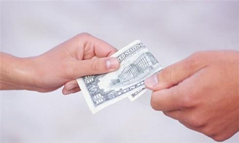 Cho vay tiền hay cho mượn tiền?